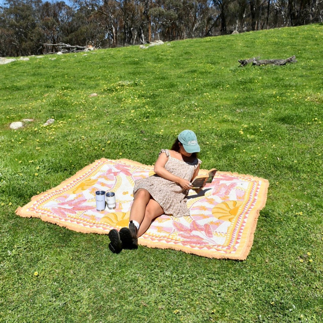Soli Picnic Rug