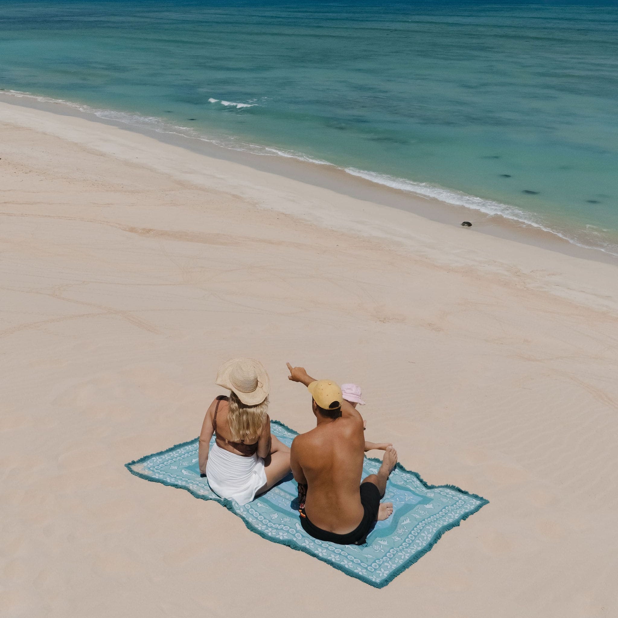 Ningaloo Rug, Bag & Blue Rug Strap