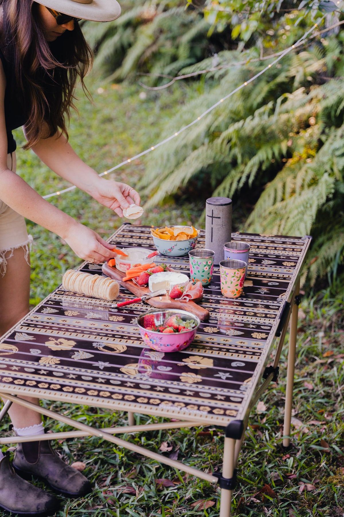 Tahiti Camping Table