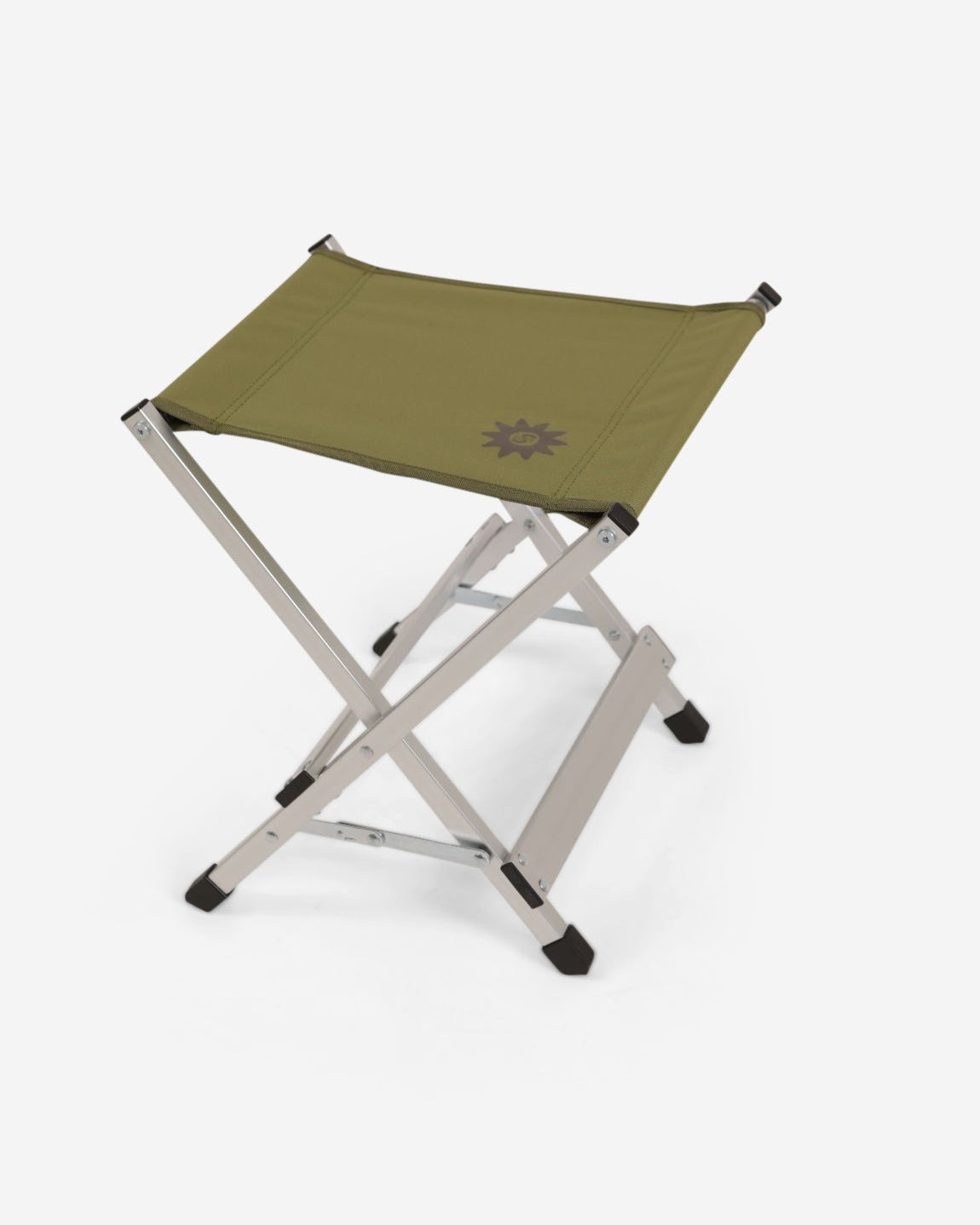 Pine Chair and Olive Rug Bundle