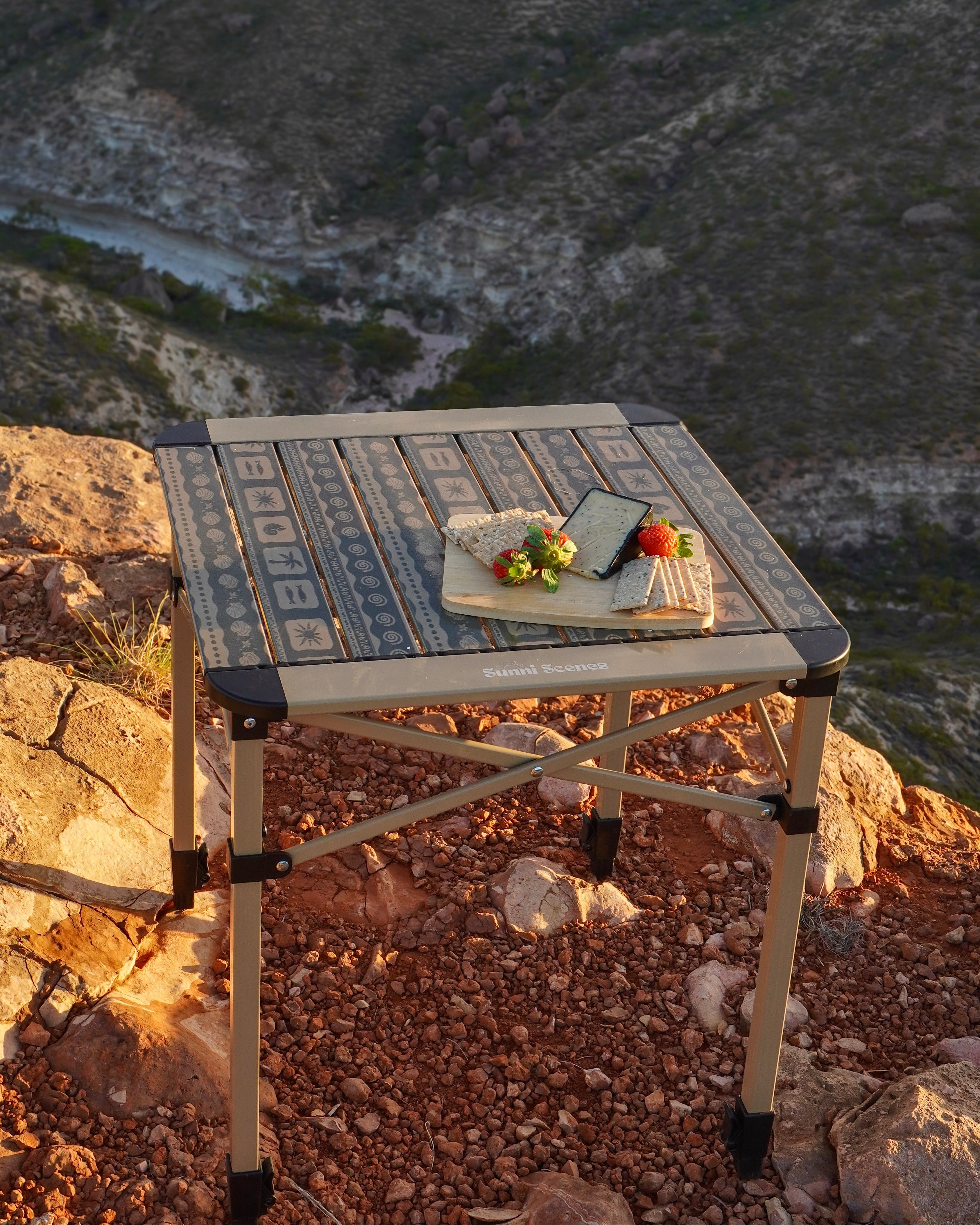 Sage Platter Table