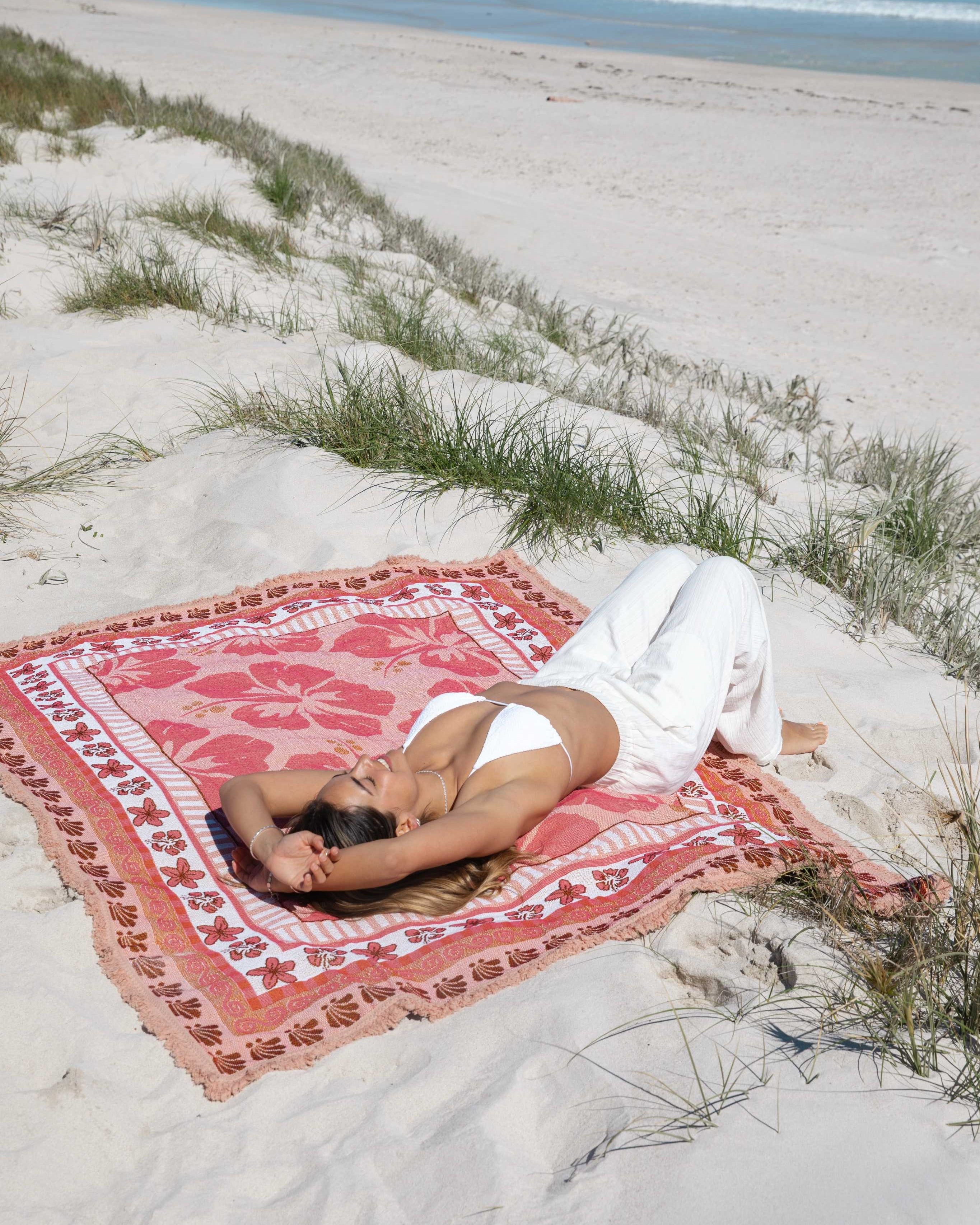 Hibiscus Chair and Rug Bundle