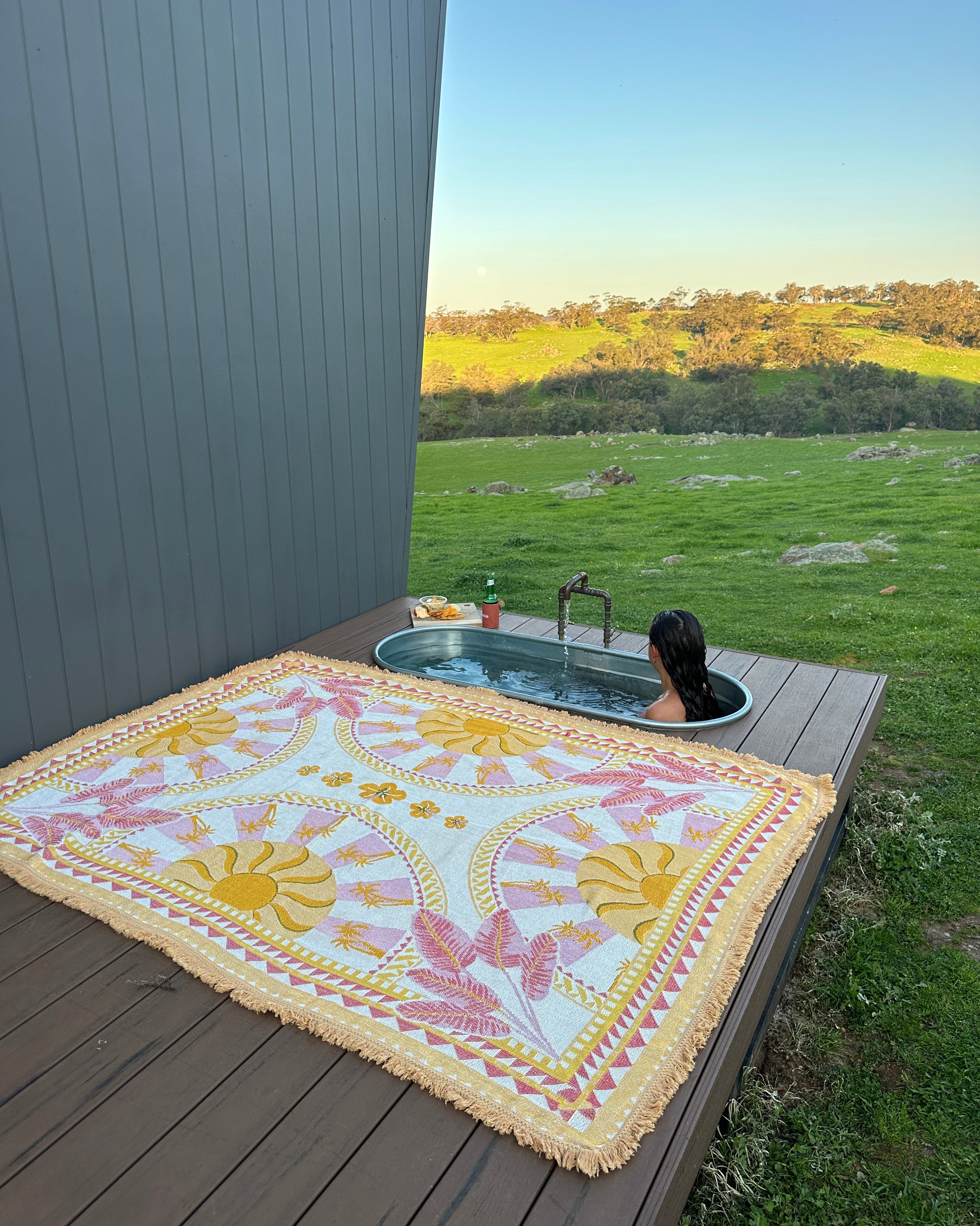 Sandy Chair and Soli Rug Bundle